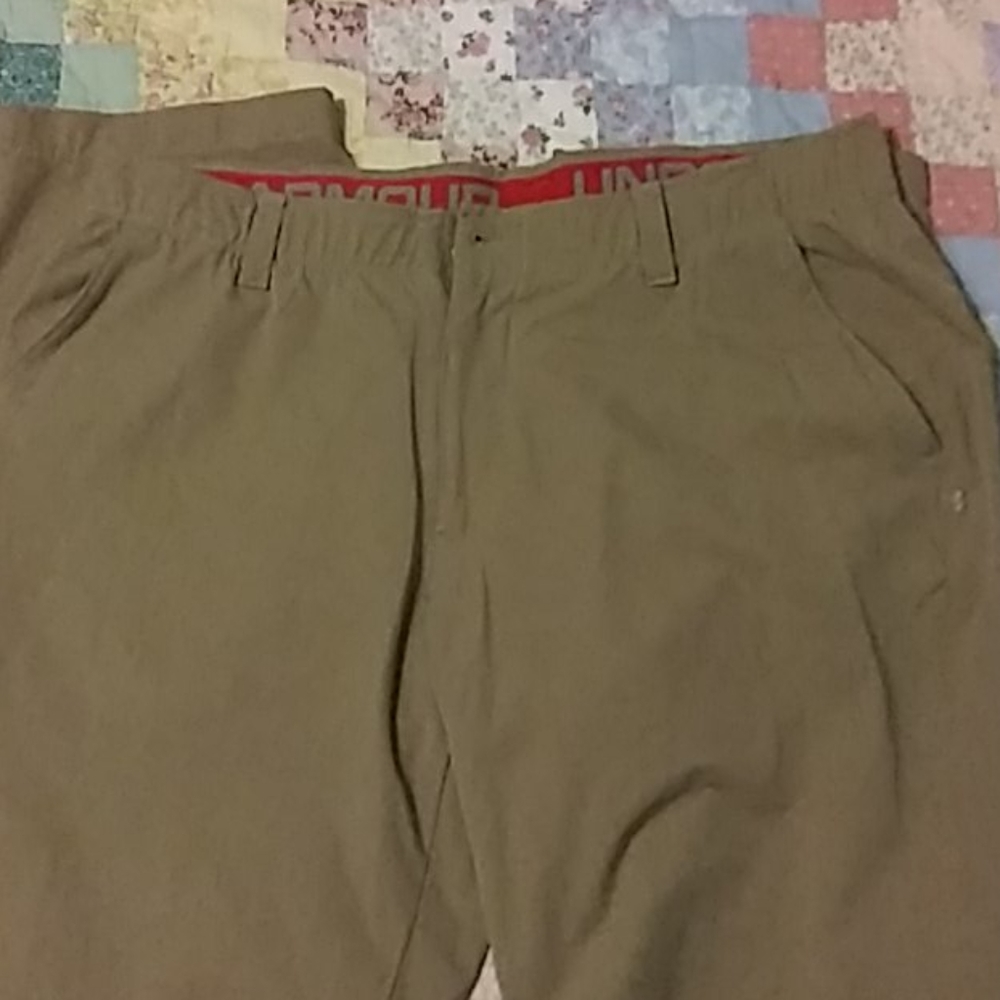 Under Armour golf pants
